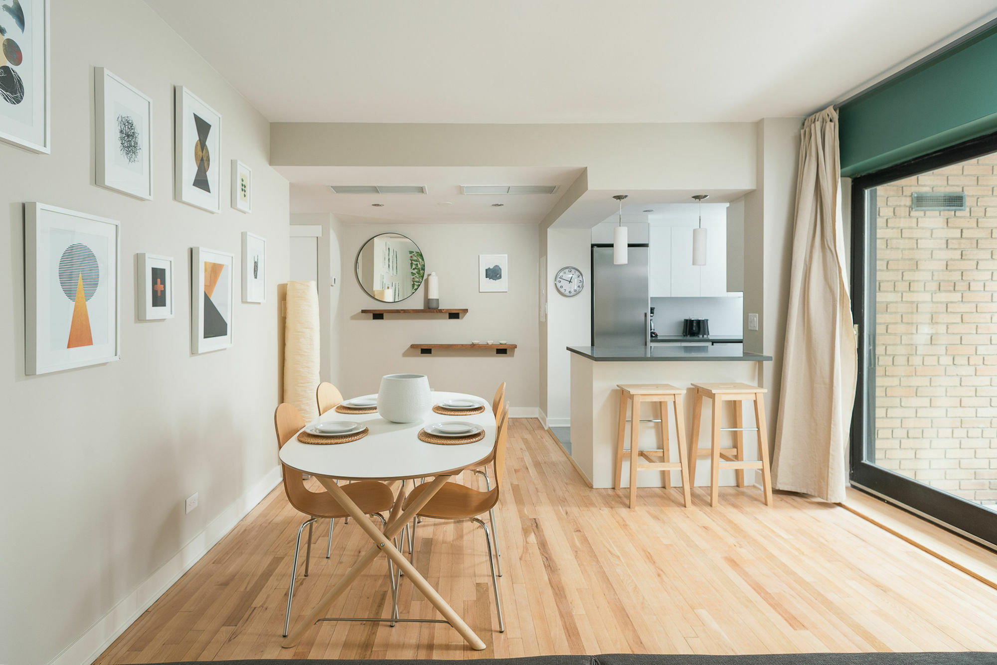 Artsy 2Br In Downtown Mtl By Sonder Apartment Montreal Exterior photo